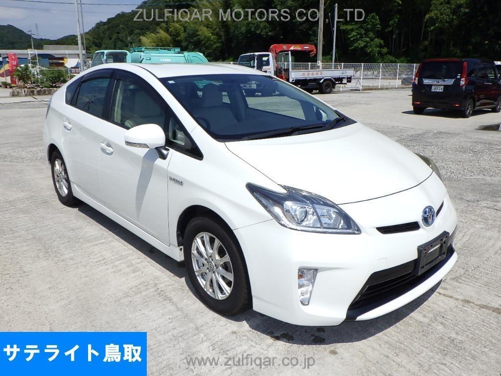 TOYOTA PRIUS 2014 Image 4