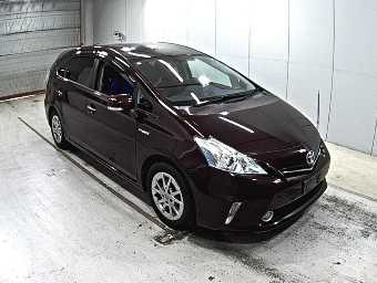 TOYOTA PRIUS ALPHA 2014 Image 4