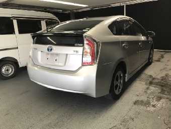 TOYOTA PRIUS 2014 Image 2