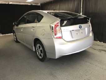 TOYOTA PRIUS 2014 Image 4