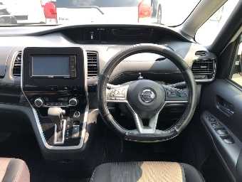 NISSAN SERENA 2018 Image 6