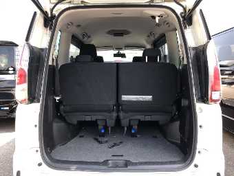 NISSAN SERENA 2018 Image 8