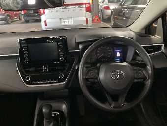 TOYOTA COROLLA TOURING 2020 Image 6