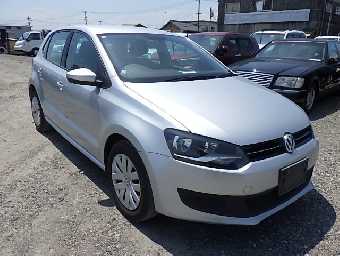 VOLKSWAGEN POLO 2014 Image 2
