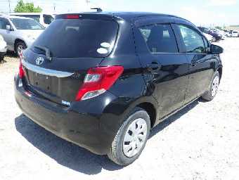 TOYOTA VITZ 2015 Image 4