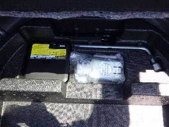 TOYOTA VITZ 2015 Image 15