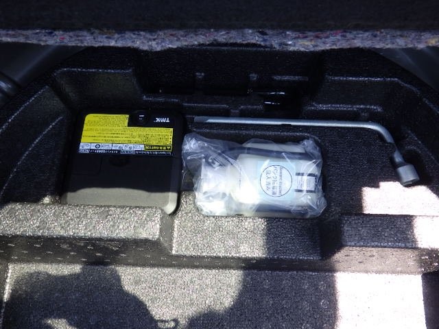 TOYOTA VITZ 2015 Image 29