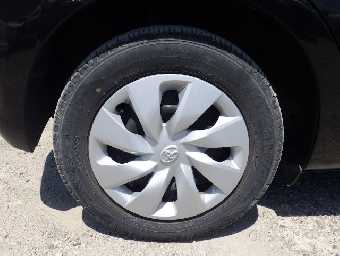 TOYOTA VITZ 2015 Image 18