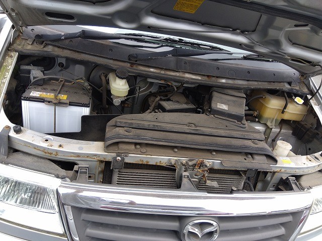 MAZDA BONGO FRIENDEE 2000 Image 23