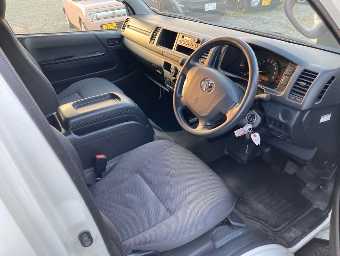 TOYOTA HIACE WAGON 2018 Image 5