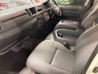 TOYOTA HIACE WAGON 2018 Image 9