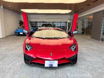 LAMBORGHINI AVENTADOR 2017 Image 2