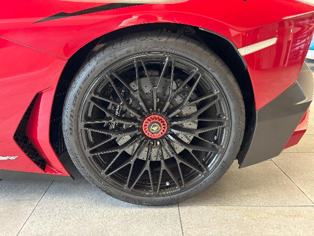 LAMBORGHINI AVENTADOR 2017 Image 26