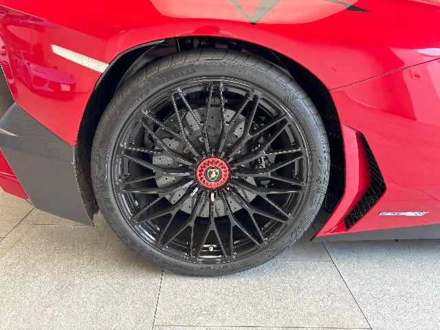 LAMBORGHINI AVENTADOR 2017 Image 27