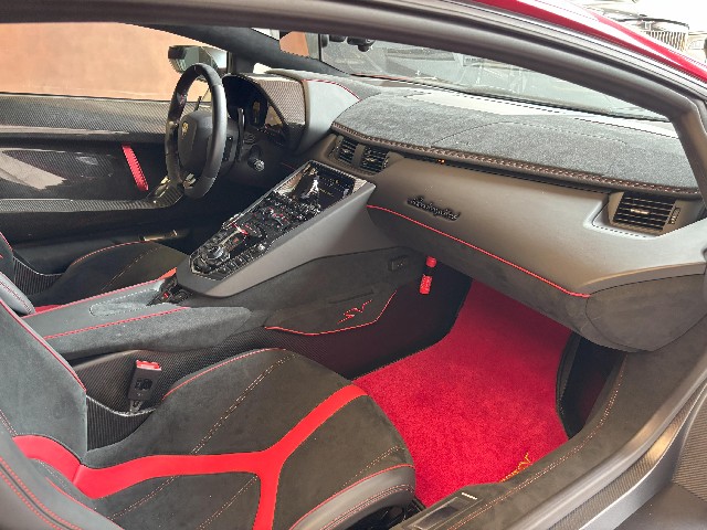 LAMBORGHINI AVENTADOR 2017 Image 32