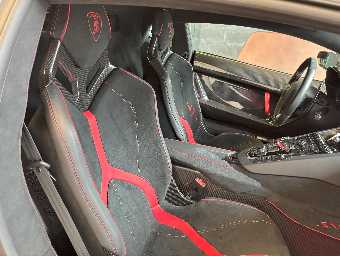 LAMBORGHINI AVENTADOR 2017 Image 28