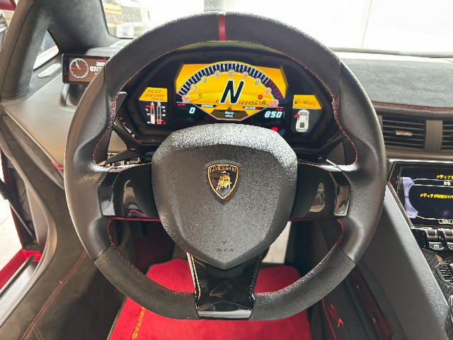 LAMBORGHINI AVENTADOR 2017 Image 37