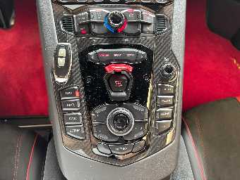 LAMBORGHINI AVENTADOR 2017 Image 37