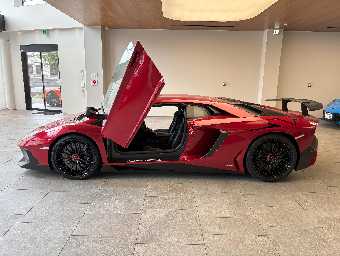 LAMBORGHINI AVENTADOR 2017 Image 8