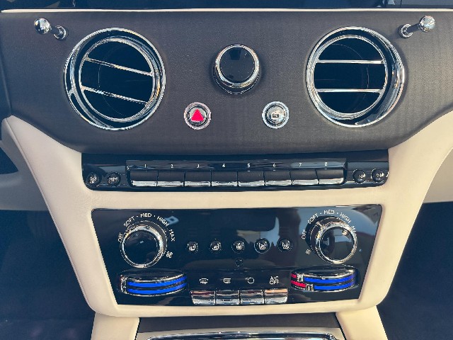 ROLLS ROYCE SPECTRE 2024 Image 42