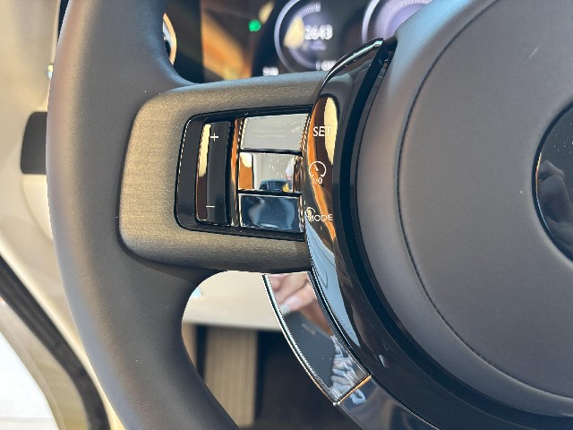 ROLLS ROYCE SPECTRE 2024 Image 48