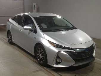 TOYOTA PRIUS PHV 2020 Image 3