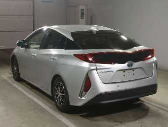 TOYOTA PRIUS PHV 2020 Image 4