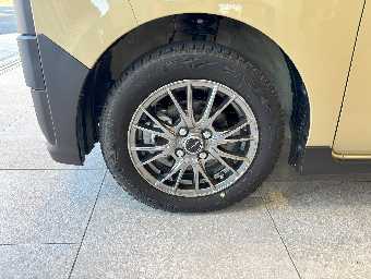 DAIHATSU TANTO 2024 Image 9