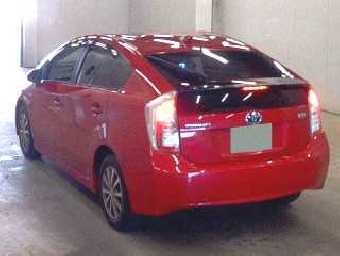 TOYOTA PRIUS 2014 Image 2