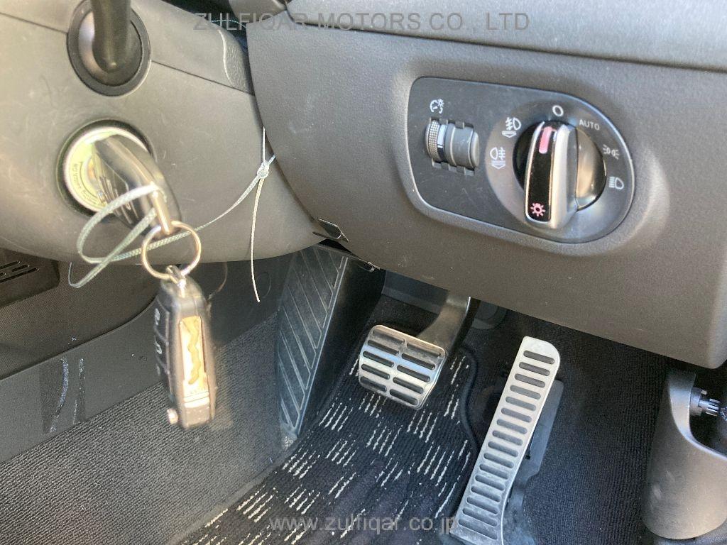 AUDI A1 2011 Image 5