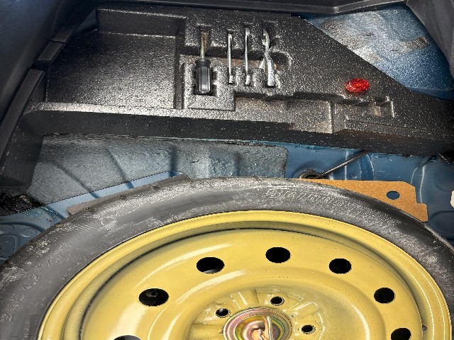 TOYOTA SUPRA 1994 Image 36