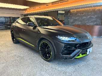 LAMBORGHINI URUS 2022 Image 3