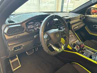 LAMBORGHINI URUS 2022 Image 15