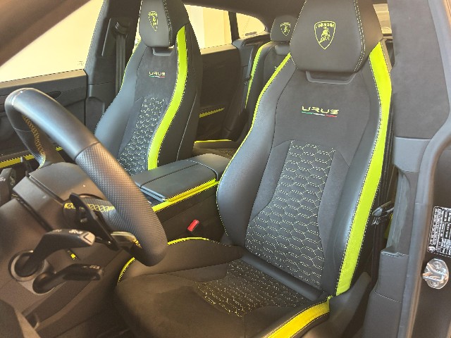 LAMBORGHINI URUS 2022 Image 23