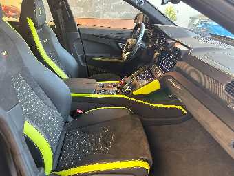 LAMBORGHINI URUS 2022 Image 24