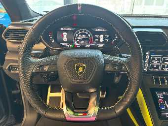 LAMBORGHINI URUS 2022 Image 33