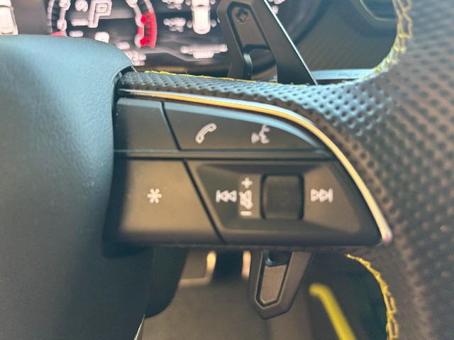 LAMBORGHINI URUS 2022 Image 41