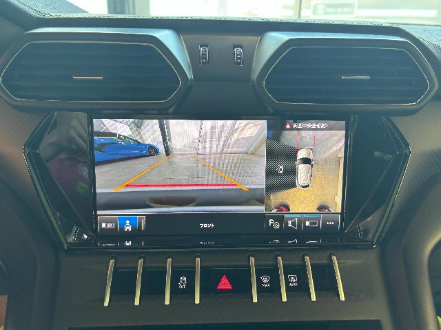 LAMBORGHINI URUS 2022 Image 44