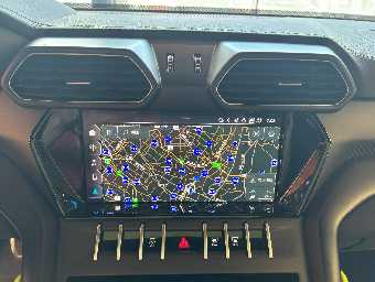 LAMBORGHINI URUS 2022 Image 40