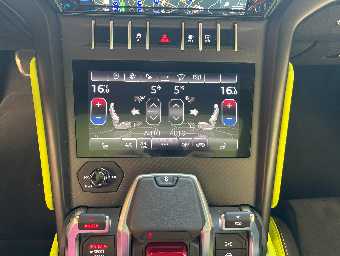 LAMBORGHINI URUS 2022 Image 41