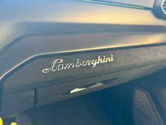 LAMBORGHINI URUS 2022 Image 43