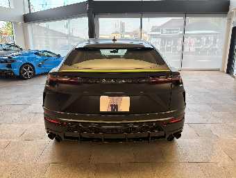 LAMBORGHINI URUS 2022 Image 6