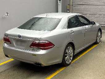 TOYOTA CROWN HYBRID 2012 Image 2