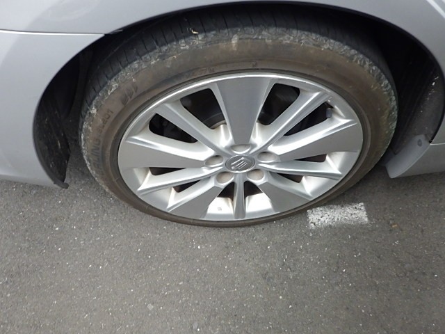 TOYOTA CROWN HYBRID 2012 Image 23