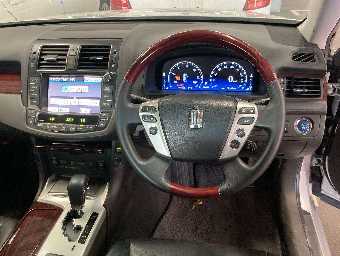 TOYOTA CROWN HYBRID 2012 Image 9