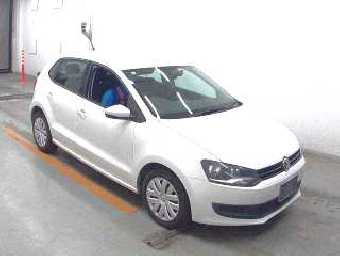 VOLKSWAGEN POLO 2013 Image 4