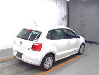 VOLKSWAGEN POLO 2013 Image 5