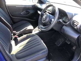 TOYOTA YARIS 2023 Image 5