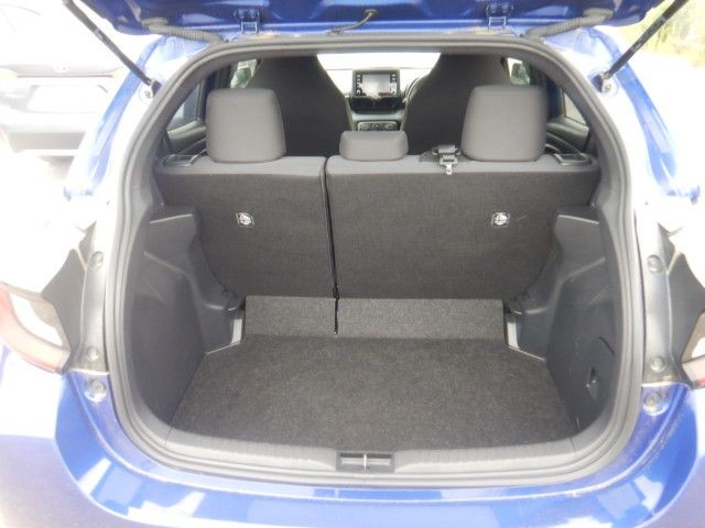 TOYOTA YARIS 2021 Image 21