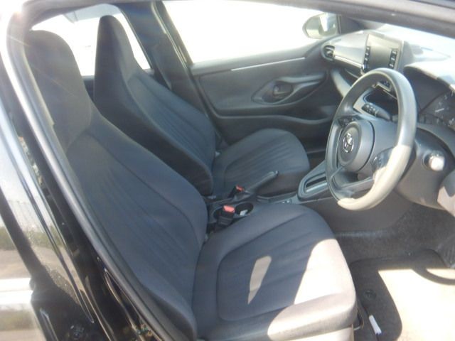 TOYOTA YARIS 2021 Image 30